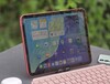 Apple iPad 11 A16 2025 recension av surfplatta (bildkälla: Marcus Herbrich)