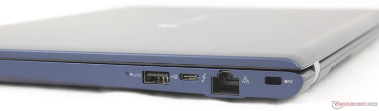 Till höger: USB-A 3.2 Gen. 1, USB-C Thunderbolt 4 med DisplayPort + Power Delivery, RJ-45 (1 Gbps), Kensington Lock