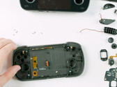 Retroid Pocket Minis displaybyte är en svår procedur även för erfarna pysslare. (Bildkälla: Retroid)