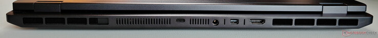 Baksida: USB-C 4.0 (40 GBit/s, DisplayPort 2.1 via iGPU, 140W Power Delivery), strömförsörjningsenhet, Mini-DisplayPort 2.1 (via dGPU, DP40/UHBR10, VRR/G-Sync), HDMI 2.1 (via dGPU, 48 GBit/s, HDCP 2.3, VRR/G-Sync)