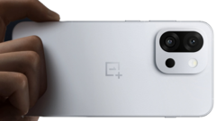 OnePlus 13s, en kompakt flaggskeppssmartphone. (Bildkälla: OnePlus)