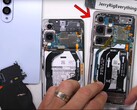 Samsung har kapat 2,4 mm på Galaxy S25 Edge, åtminstone jämfört med Galaxy S25 Ultra. (Bildkälla: JerryRigEverything)
