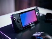 Asus ROG Ally X Review - Den bästa spelhandhållaren tack vare snabbare RAM och ett enormt 80 Wh-batteri