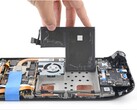 Batteribyte på Steam Decks LCD-skärm av iFixit.