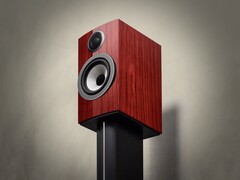 Bowers & Wilkins 707 Prestige Edition har en glansig yta som består av tolv lager färg