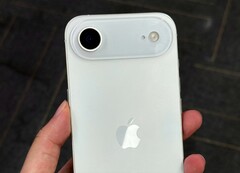 Apple iPhone 17 Air kan ha ett av de minsta batterierna i moderna smartphones (Bildkälla: @MajinBuOfficial)