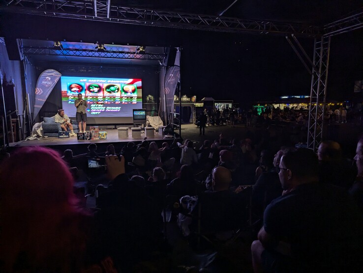 Kvällsevenemang med Mario Kart-turnering och DJ-fest på Gamescom Camp