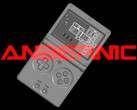 RG34XX SP som den såg ut innan Anbernic adopterade Miyoos dubbla joystick-layout. (Bildkälla: via Retro Handhelds - redigerad)