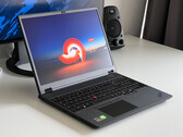 Lenovo ThinkPad P16v G1 AMD recension - Instegsstation med Zen4