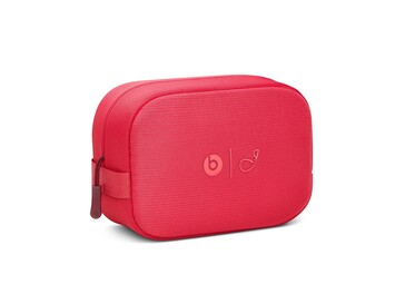 Hörlurarna levereras med ett matchande fodral. (Bildkälla: Beats by Dre)