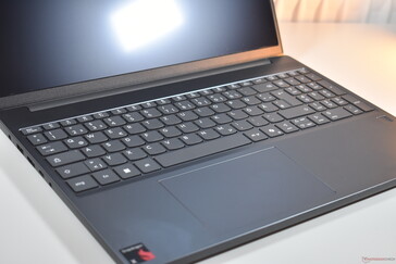 Lenovo IdeaPad Slim 3 15: Tangentbord