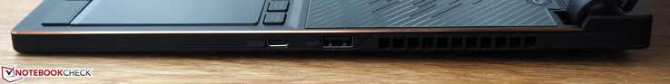 Höger sida: USB-C 3.1 Gen2 med DisplayPort, USB-A 3.1 Gen2