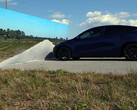 HW3 Model Y klarade inte Wile E. Coyotes krocktest på vägväggen. (Bildkälla: Kyle Paul/X)