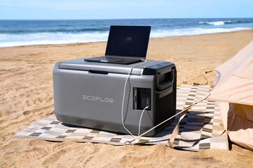 EcoFlow Glacier Classic kan användas för att ladda bärbara enheter via sin USB-C-port. (Bildkälla: EcoFlow)
