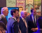 Tysklands president Frank-Walter Steinmeier på Gamescom bredvid Future? No Thanks!-montern