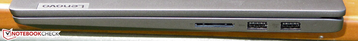 Höger: Minneskortläsare; 2x USB 3.2 Gen 1 (Typ A)