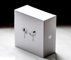Apple AirPods kommer snart att kunna styra iPhone-kameran och pausa musik när användare somnar. (Bildkälla: Vasil Korzh)