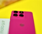 Moto G37:s chassi är snyggt, men byggkvaliteten är inte perfekt.