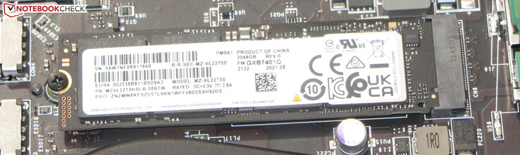 En PCIe 4 SSD används för att hålla operativsystemet.
