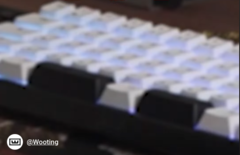 Wooting split mellanslagstangentbord från YouTube kort