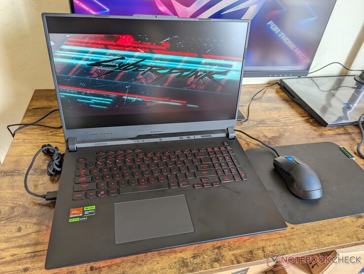 Asus ROG Strix Scar 17 G733PY