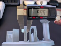 Mätning av 6 mm fasett med hjälp av ett skjutmått