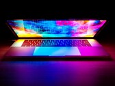 Apple -modellen av MacBook Pro kan komma att få en betydligt mer livfull skärm i framtiden.