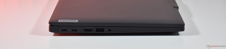vänster: 2x Thunderbolt 4, HDMI, USB A 3.2 Gen 1, 3,5 mm ljud