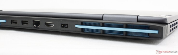 Baksida: USB-A 3.2 Gen. 2 (10 Gbps), RJ-45 Gigabit, HDMI 2.1, nätadapter