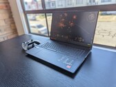 Asus TUF Gaming A17 FA707XI laptop recension: 140 W GeForce RTX 4070 för $1400
