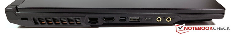 Vänster: Kensington-lås, RJ45, HDMI 2.0, Mini-DisplayPort 1.2, USB-A 3.1 Gen.2, USB-C 3.1 Gen.2, 3.5 mm för hörlurar, 3.5 mm för mikrofon