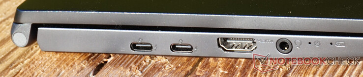 Anslutningar till vänster: två Thunderbolt 4, HDMI 2.0, headset