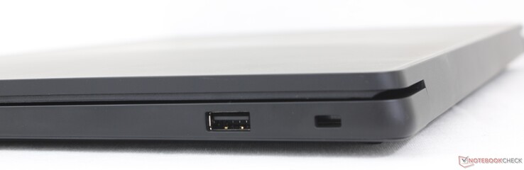 Rätt: USB-A 2.0, Kensingtonlås