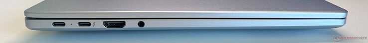 Vänster: Vänster: USB-C 3.2 Gen.1 (5 Gbit/s, DisplayPort ALT-läge, Power Delivery), USB-C 4.0 med Thunderbolt 4 (40 Gbit/s, DisplayPort ALT-läge, Power Delivery), HDMI 2.1 TMDS, 3,5 mm ljud