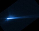 Bild som visar skräpet som sprängdes från Dimorphos yta efter avsiktlig påverkan av NASA: s DART-satellit (Bildkälla: NASA, ESA, STScI och Hubble; beskuren)