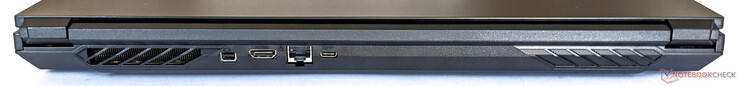 Baksidan: 1x Mini DP 1.4, HDMI, 2.5 Gigabit LAN, 1x USB-C 3.2 Gen 2 (inkl. DP 1.4)