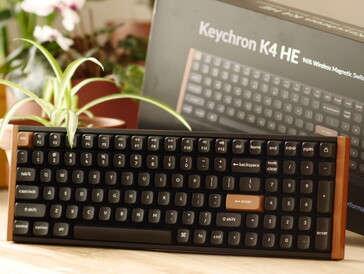 Översikt över Keychron K4 HE trådlöst tangentbord