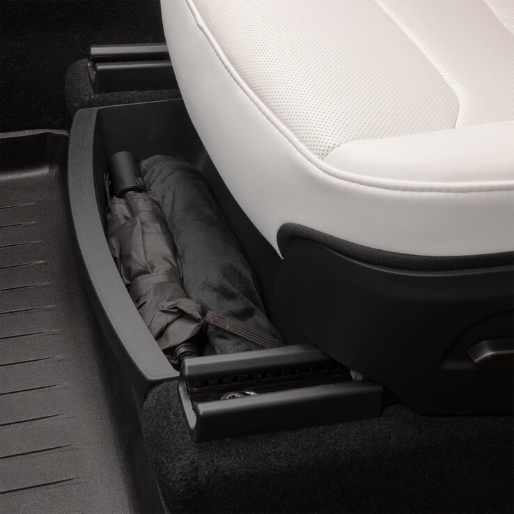 Förvaringsfack under sätet i Model Y
