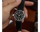 Timex TW2Y12800JQ levereras med en silverfärgad boett på 38 mm.