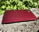 Den stora 12-tums Teclast T60 AI-surfplattan har stereohögtalare och ett 3,5 mm hörlursuttag (Bildkälla: Notebookcheck)