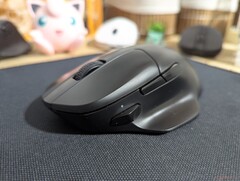 Keychron M7 8K gamingmus med framåtriktad sidoknapp