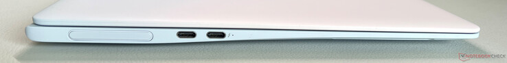 Vänster sida: Webbkamera, USB-C 3.2 Gen.2 (10 Gbps, DisplayPort-ALT-läge, strömförsörjning), USB-C 4.0 med Thunderbolt 4 (40 Gbps, DisplayPort-ALT-läge, strömförsörjning)