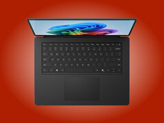 Surface Laptop 8 15-tum saknar ett separat numeriskt tangentbord, till skillnad från vissa 15- eller 16-tums bärbara datorer.