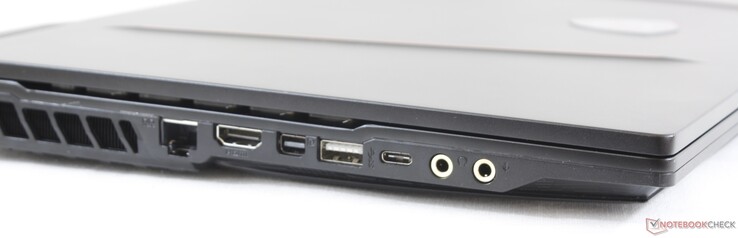 Vänster: Kensington-lås, 1 Gbps RJ-45, Mini-DisplayPort, USB Typ A 3.2 Gen 2, USB Typ C 3.2 Gen. 2, 3.5 mm hörlurar, 3.5 mm mikrofon