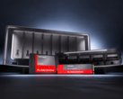 Sandisk NAS 600 SATA SSD och NAS 800 NVMe SSD framför ett NAS-chassi