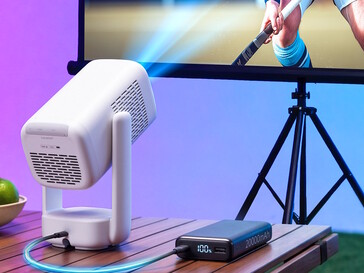 Aurzen Eazze D1R Air-projektorn kan drivas med en 65W+ PD USB-C powerbank.