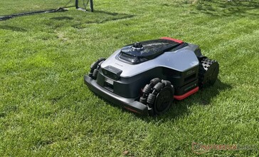 Dreame A3 AWD Pro i arbete