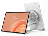Lenovo Tab Plus Gen 2 har en högtalare på baksidan tillsammans med ett integrerat stöd.