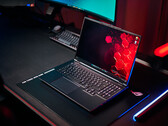 XMG Neo 16 A25 (bildkälla: Notebookcheck)