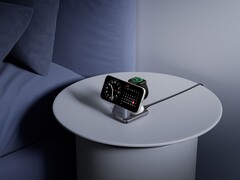 Ankers nya Prime Wireless Charging Station (på bilden laddar den en telefon, en klocka och vad som ser ut som TWS-öronsnäckor) lanseras i USA i februari 2026. (Bildkälla: Anker)